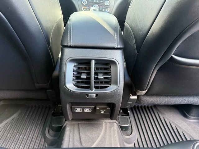 Used 2022 Jeep Cherokee Limited w/ Mopar Interior Package image 26