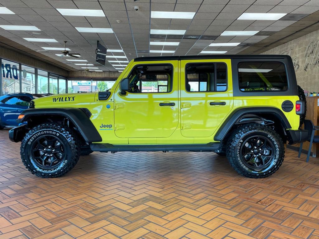 Used 2023 Jeep Wrangler Unlimited w/ Cold Weather Group AWD/4WD image 5