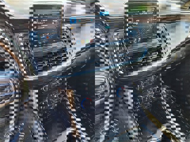 Used 2021 Chevrolet Tahoe Z71 image 15