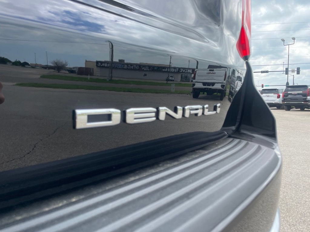 Used 2024 GMC Yukon XL Denali w/ Max Trailering Package AWD/4WD image 18