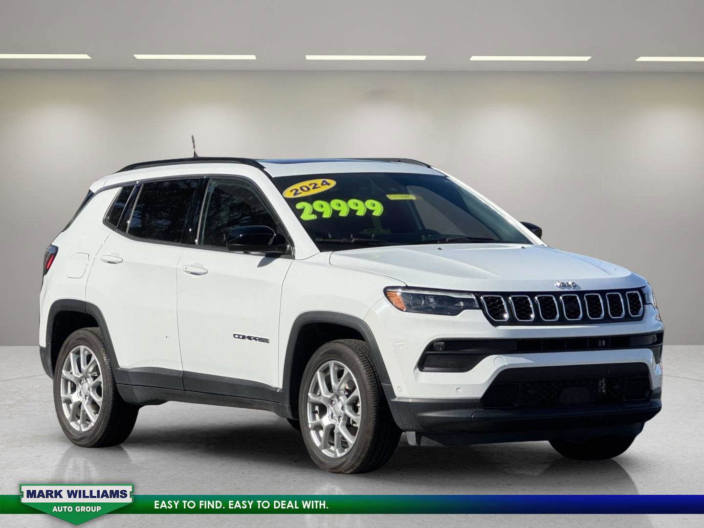 Used 2024 Jeep Compass Latitude w/ Sun and Sound Group
