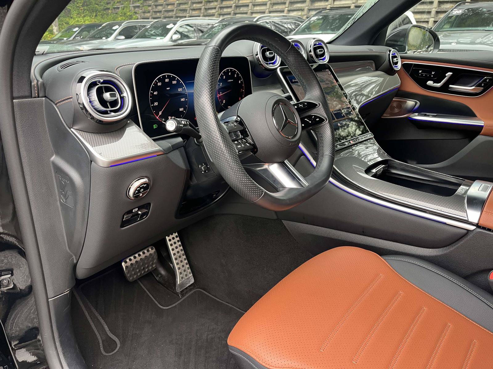 Certified 2025 Mercedes-Benz GLC 300 image 40