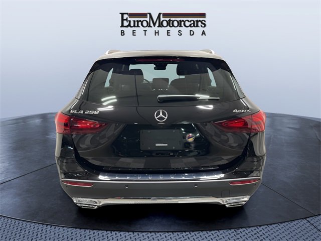 Used 2025 Mercedes-Benz GLA 250 4MATIC image 4