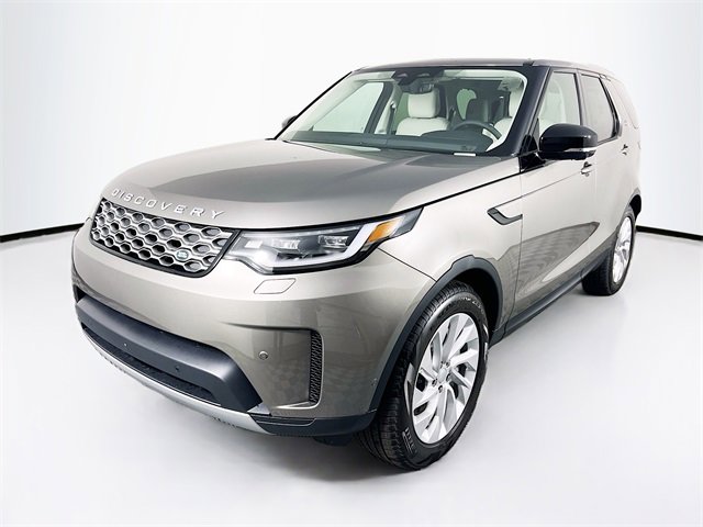 Used 2024 Land Rover Discovery S image 1