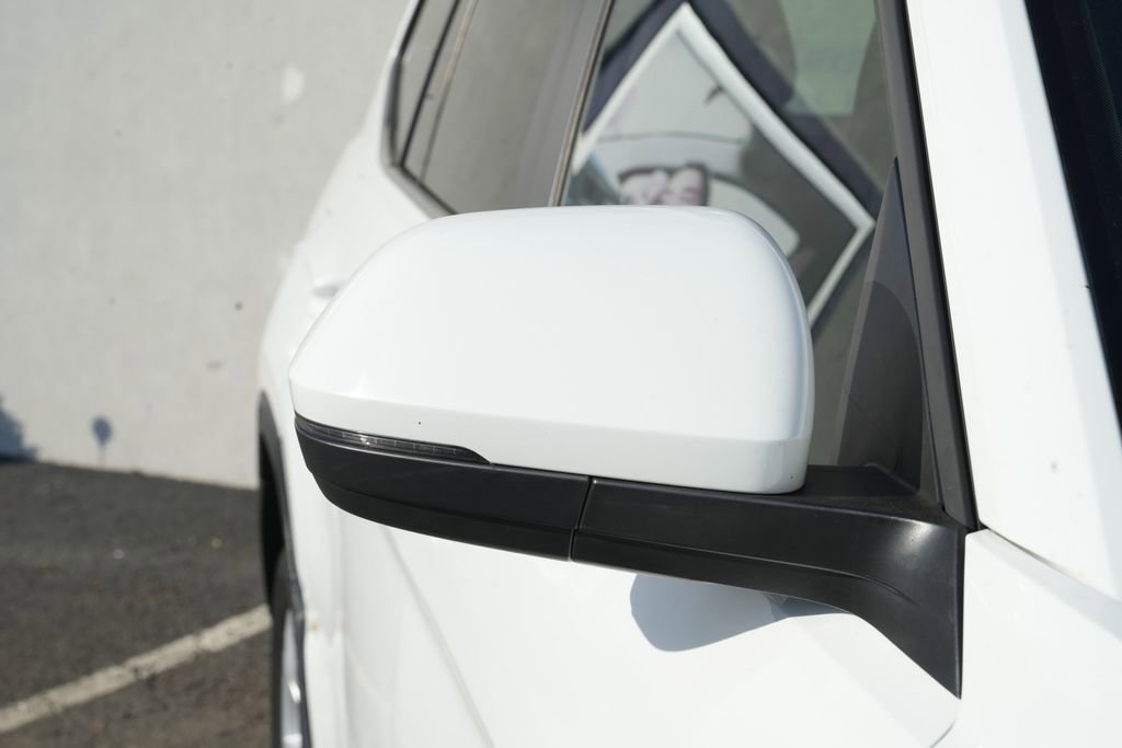 Used 2018 Volkswagen Atlas SE image 11