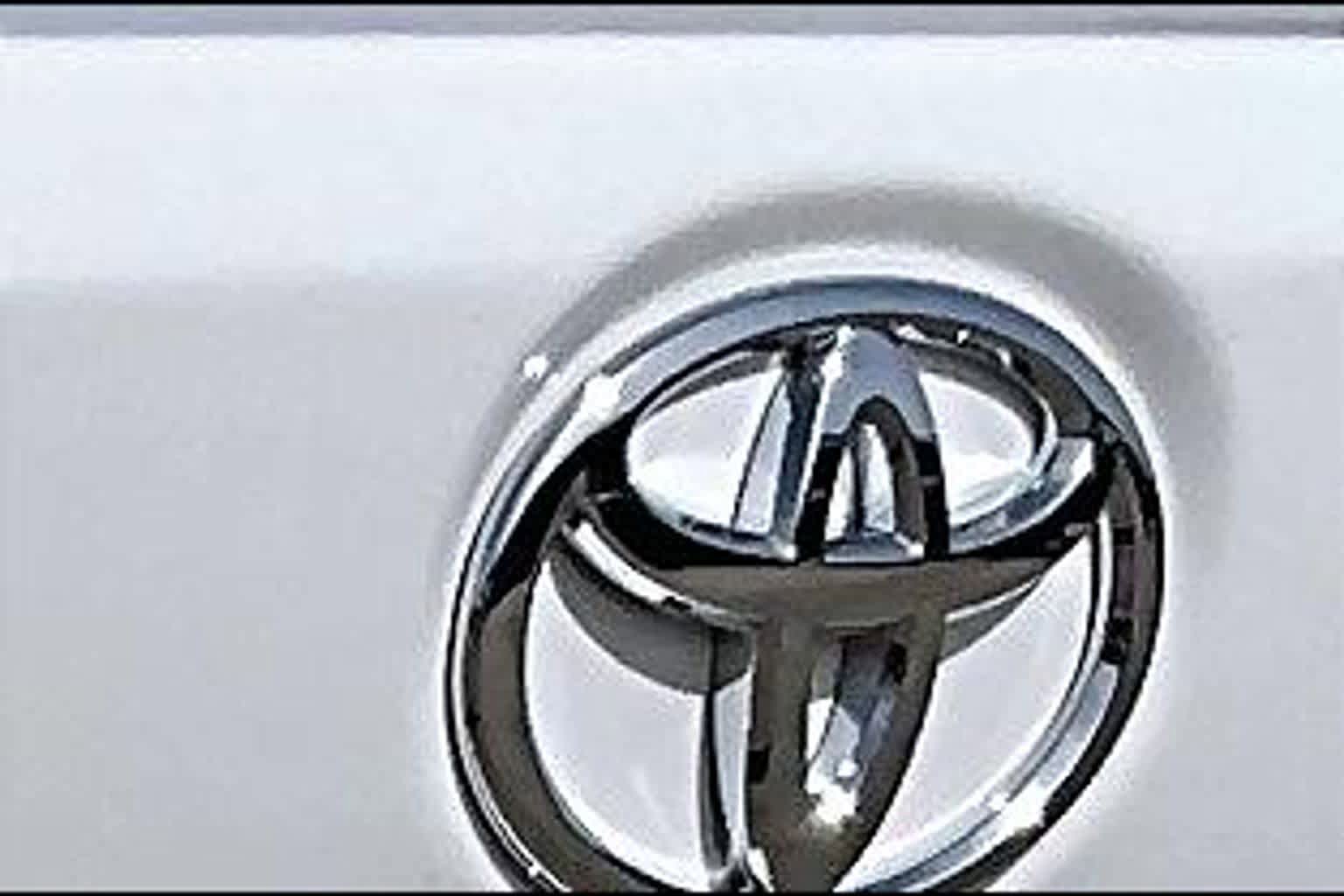 Used 2026 Toyota Corolla LE image 29