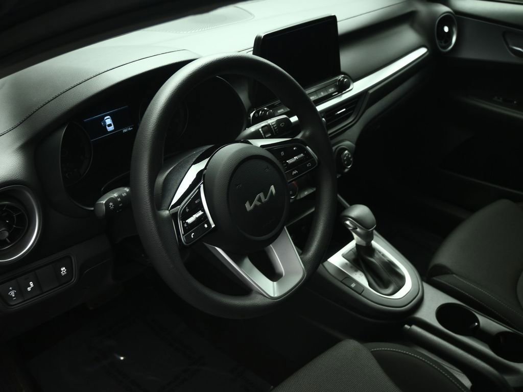 Certified 2024 Kia Forte LXS w/ LXS Technology Package image 49