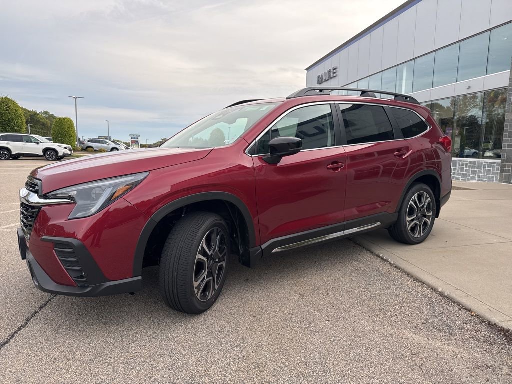 New 2025 Subaru Ascent Limited image 2