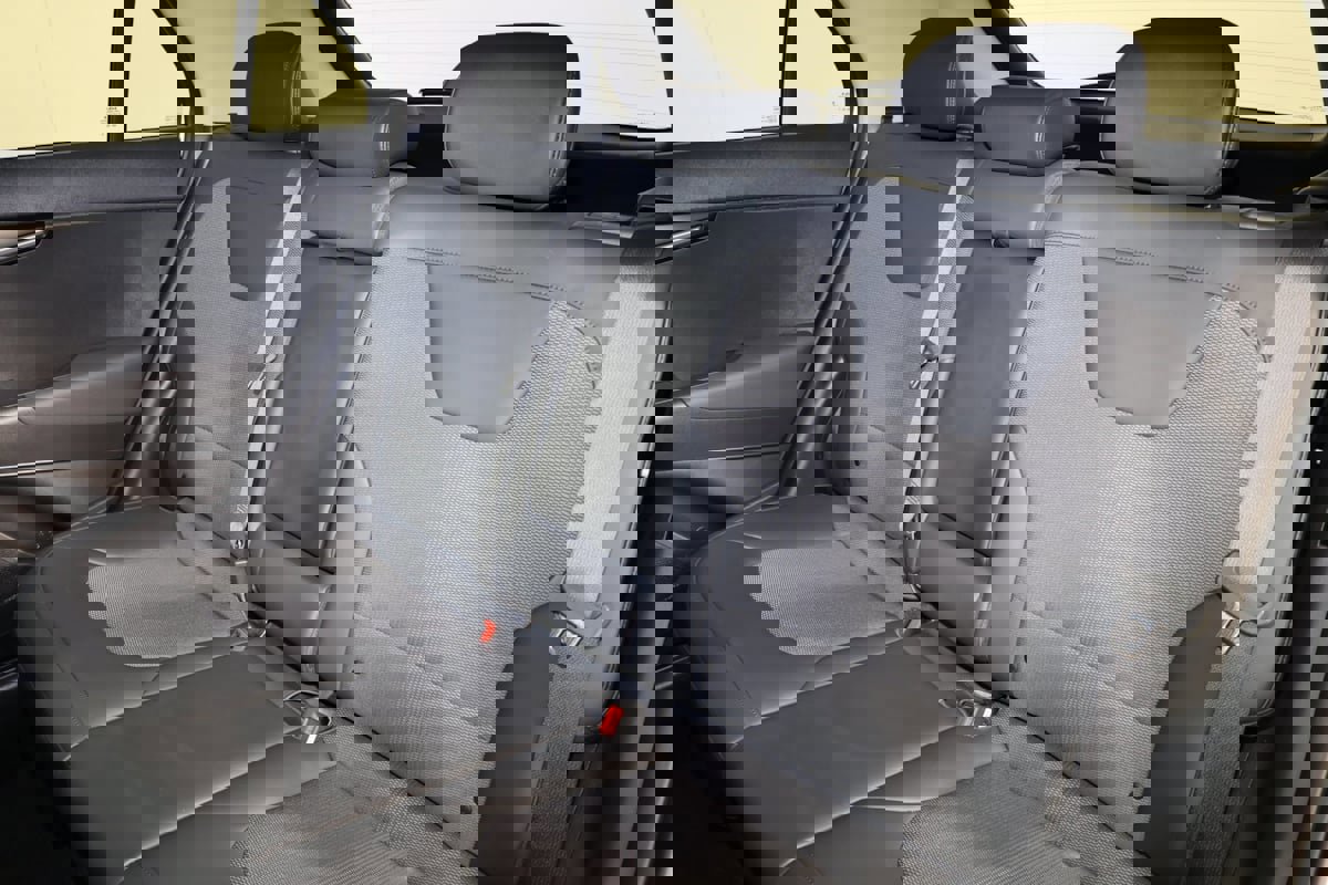 Used 2024 Kia Niro EX image 11