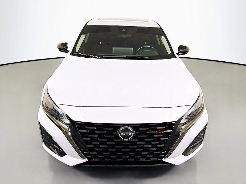 Certified 2024 Nissan Altima 2.5 SR w/ SR Premium Package image 2