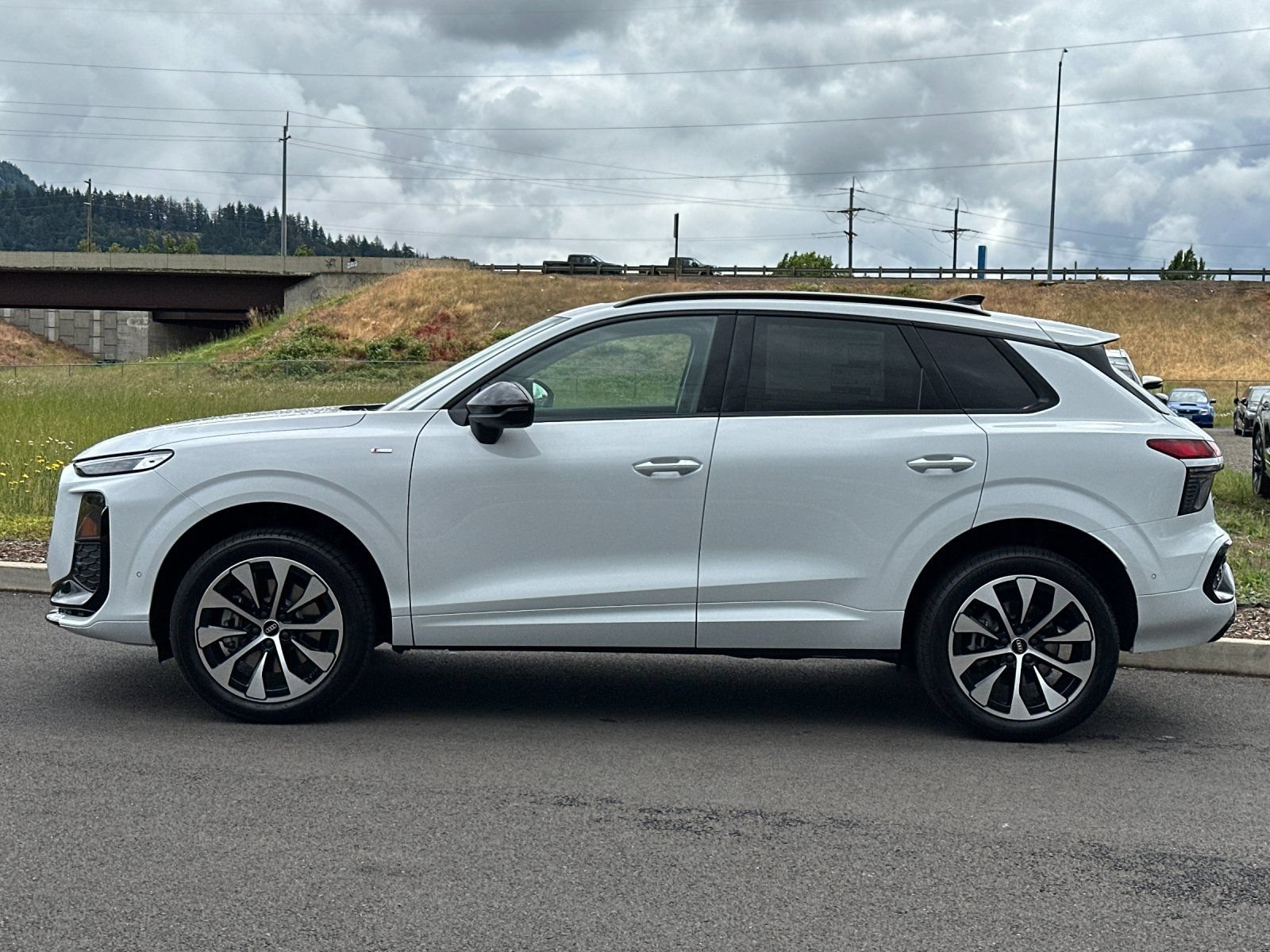New 2026 Audi Q3 quattro 2.0T AWD/4WD image 6