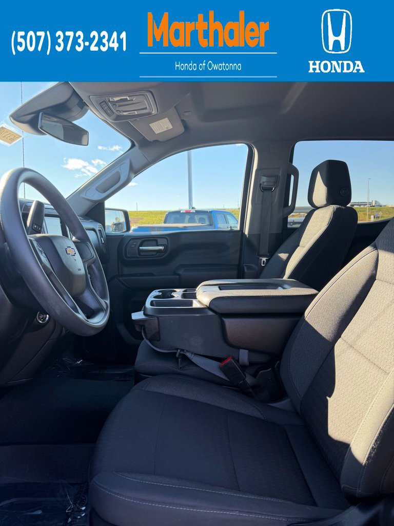 Used 2022 Chevrolet Silverado 1500 Custom AWD/4WD image 9