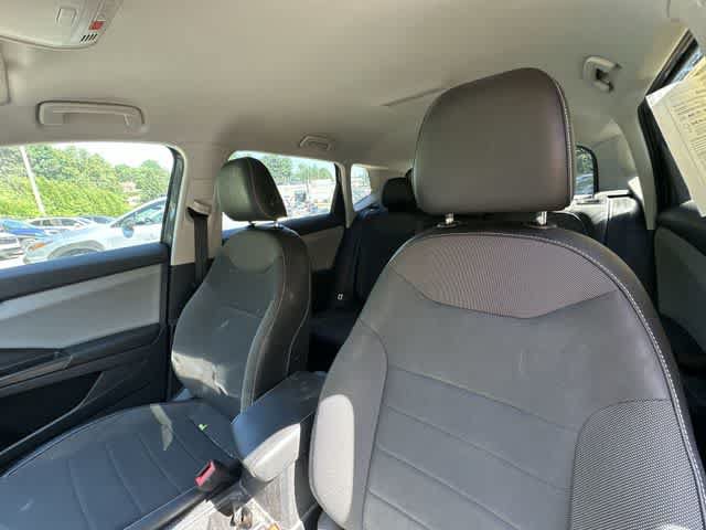 Used 2022 Volkswagen Taos SE AWD/4WD image 14