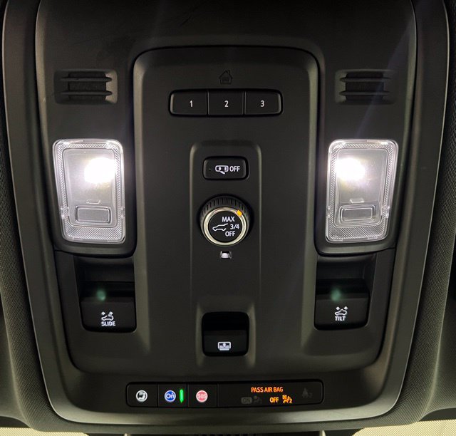 Used 2024 Chevrolet Suburban RST AWD/4WD image 40