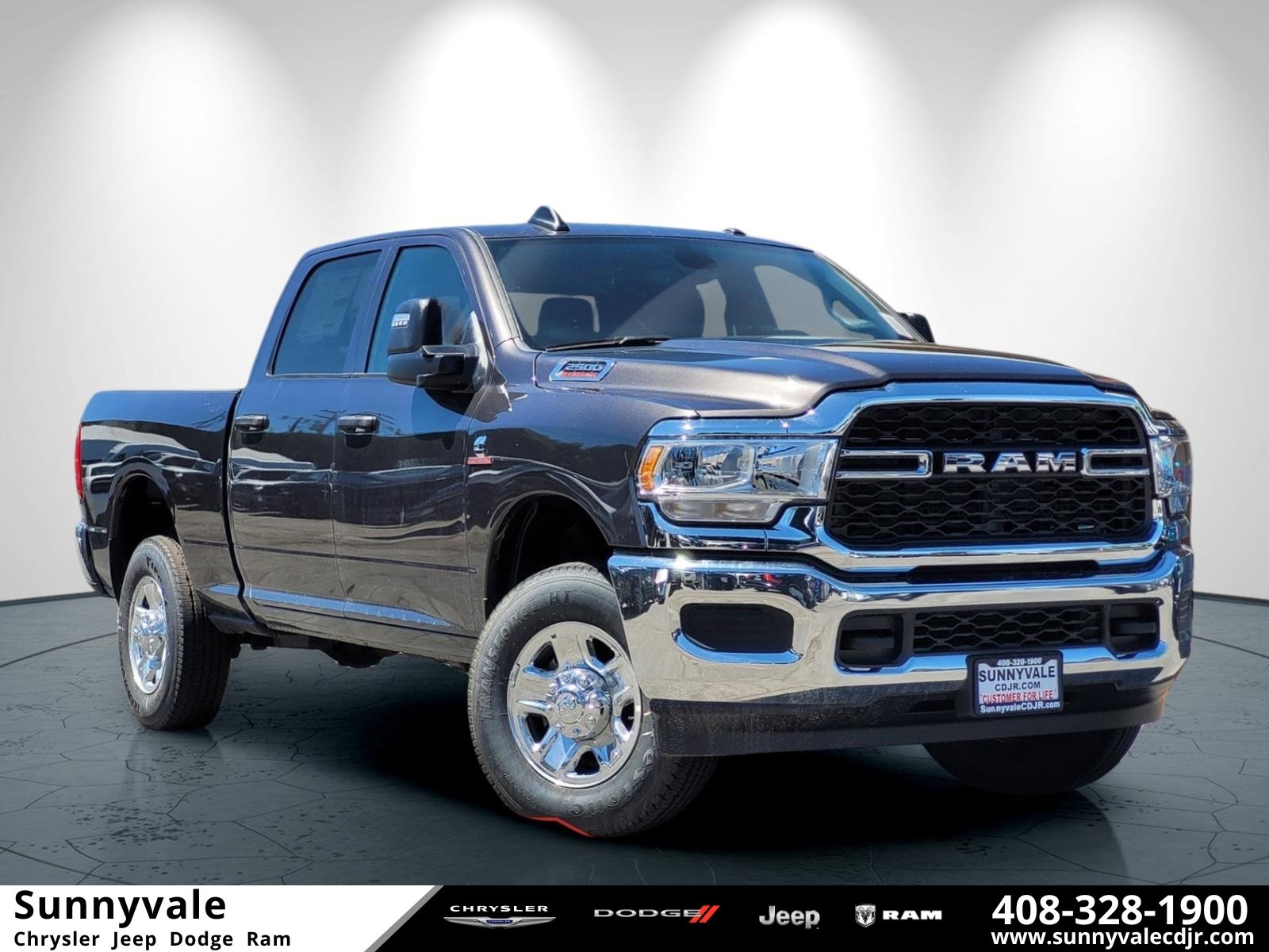 New 2024 RAM 2500 Tradesman w/ Chrome Appearance Group
