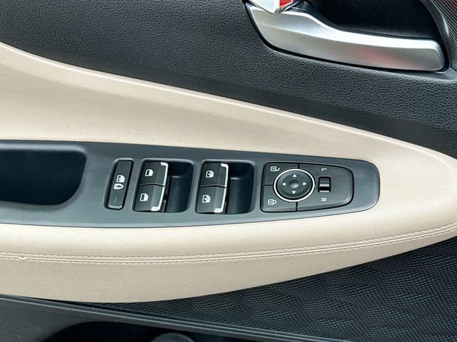 Used 2023 Hyundai Santa Fe SEL image 17