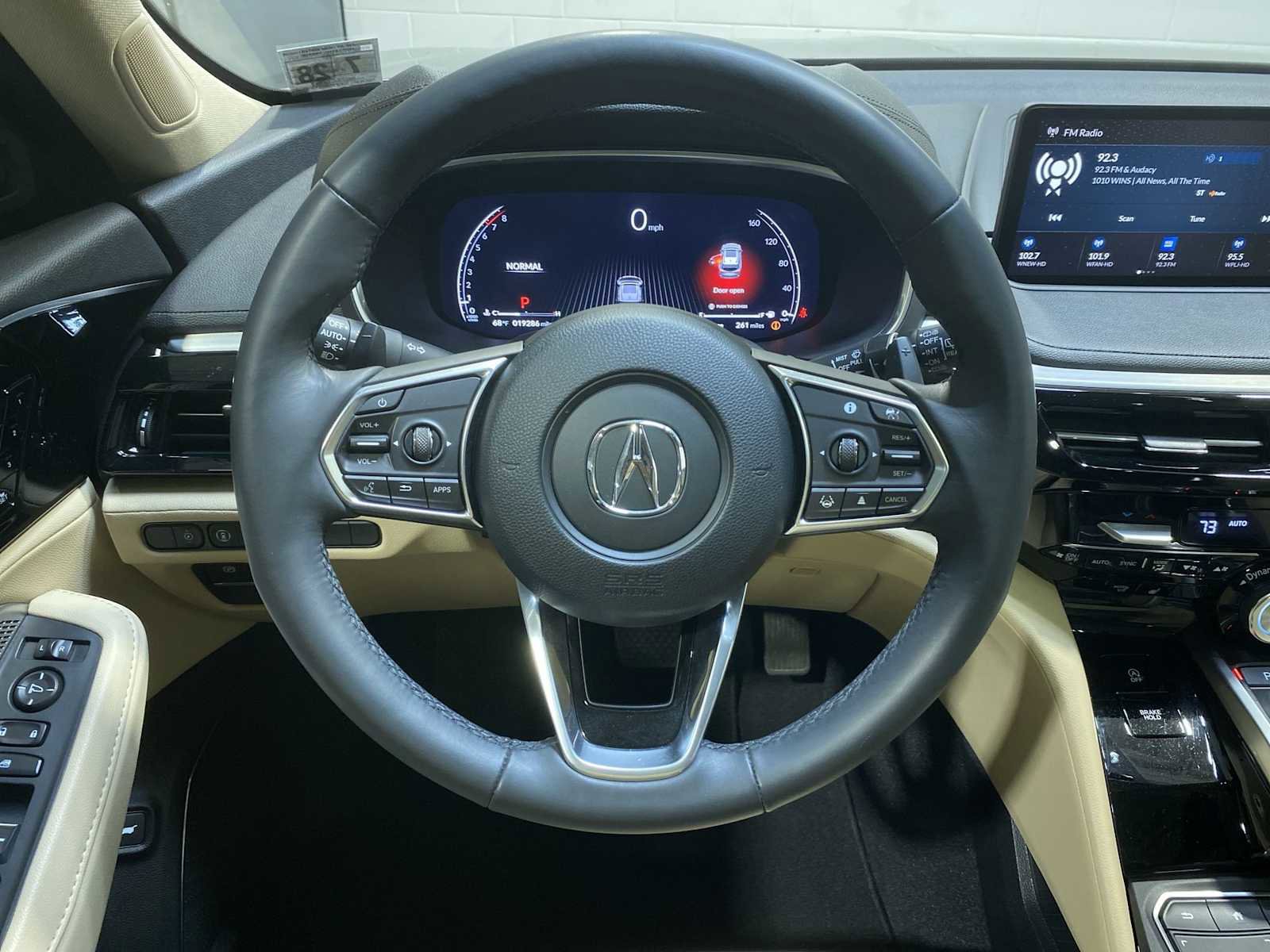 Used 2024 Acura MDX SH-AWD image 15