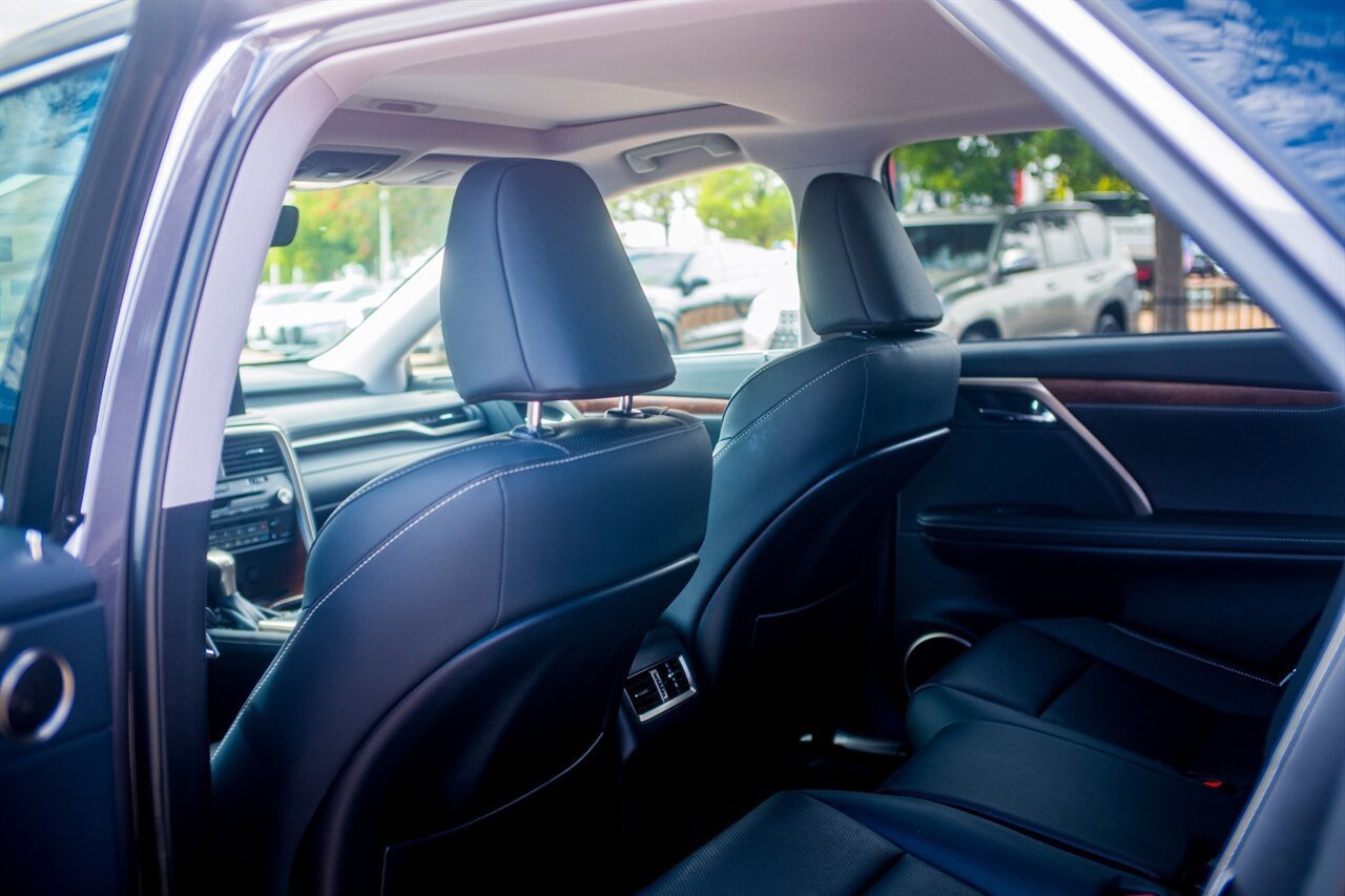 Used 2022 Lexus RX 350L FWD w/ Premium Package image 29