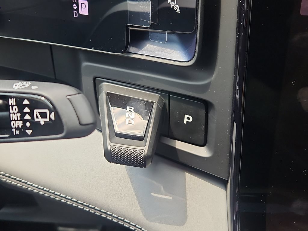 New 2026 Porsche Cayenne Turbo AWD/4WD image 26