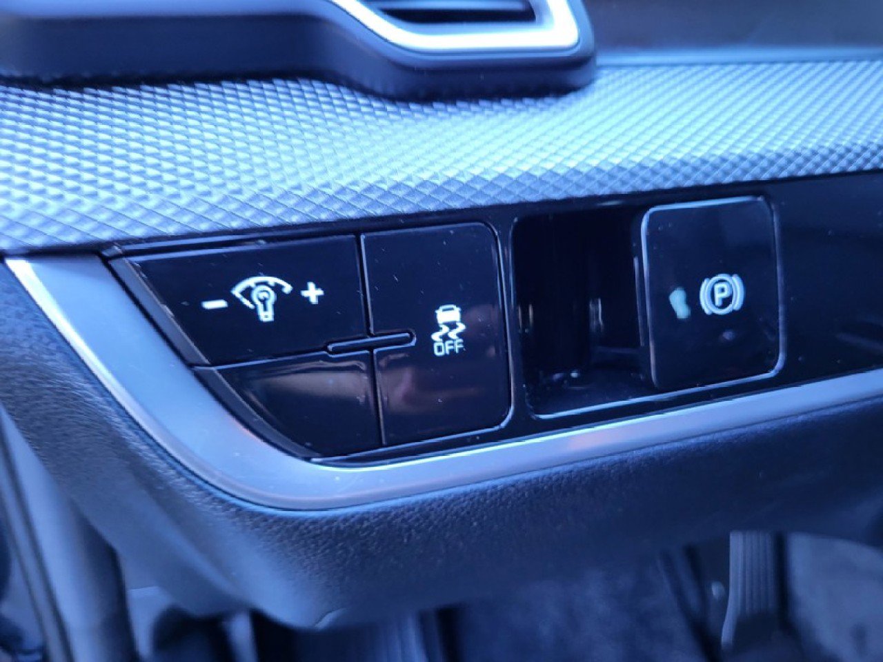 Used 2024 Kia Sportage LX image 36