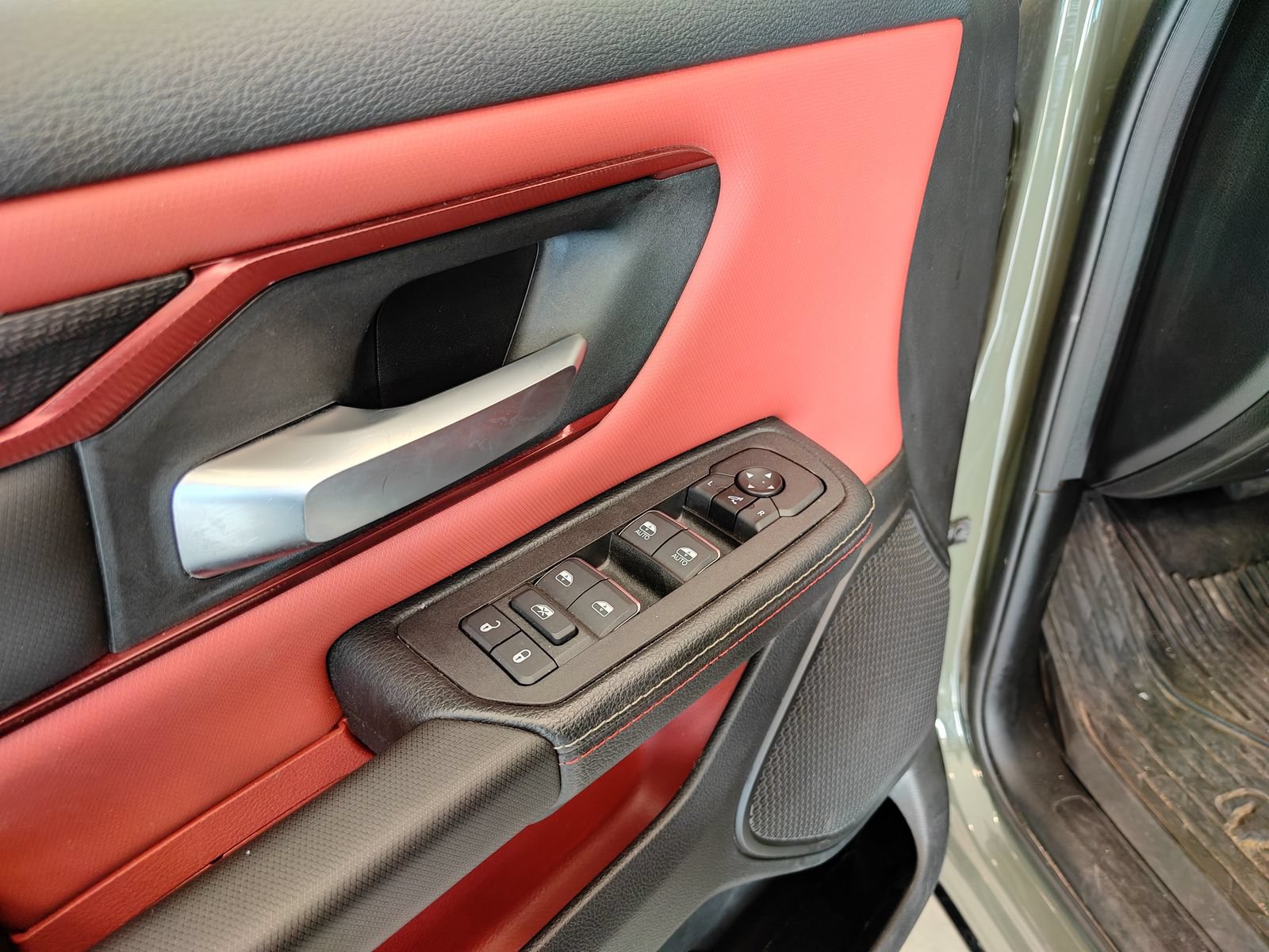 Used 2026 RAM 1500 Rebel w/ Rebel Level 1 Equipment Group AWD/4WD image 9