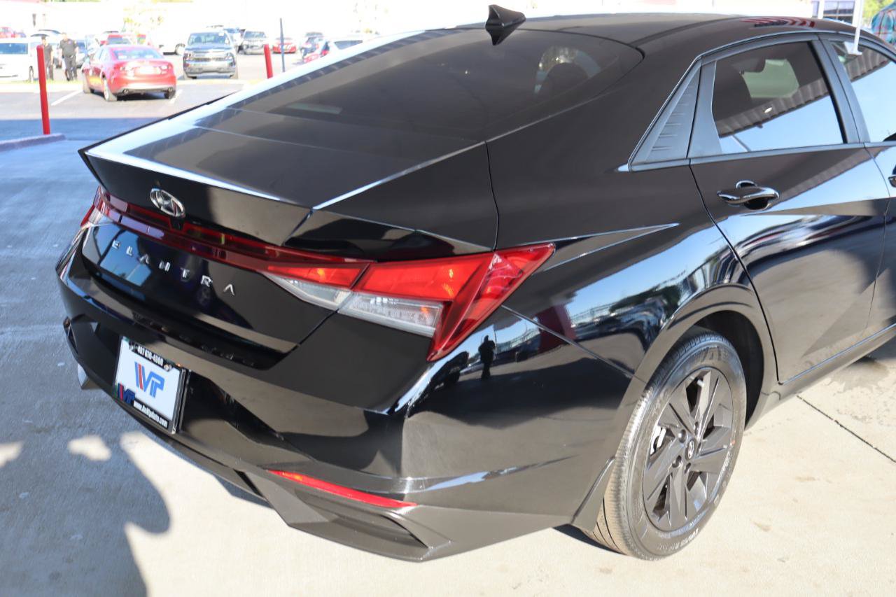 Used 2023 Hyundai Elantra SEL FWD image 7