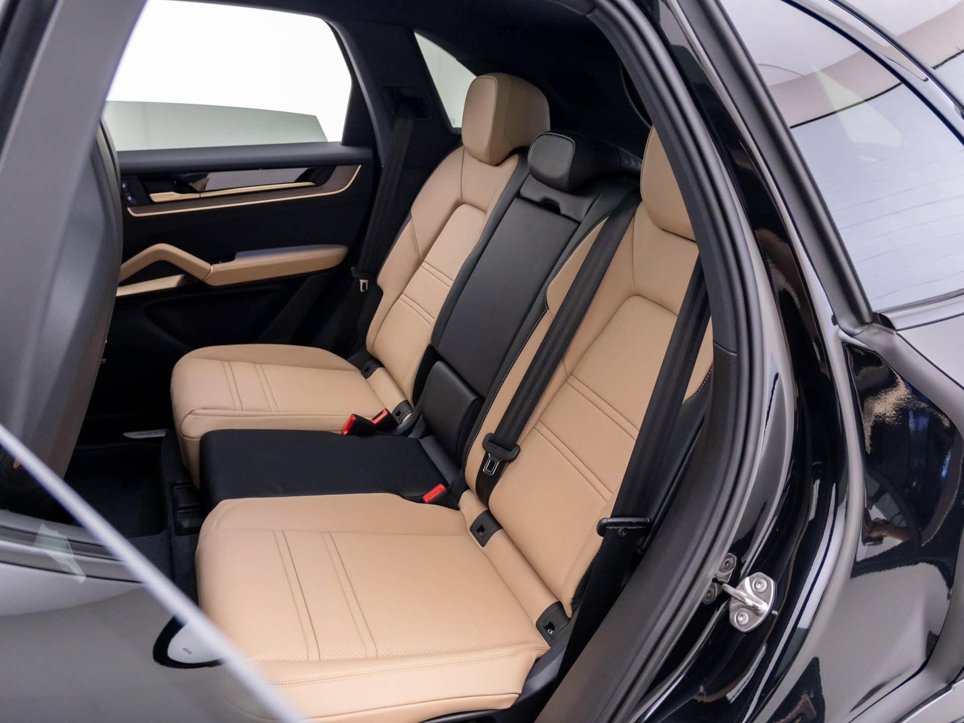 New 2026 Porsche Cayenne AWD/4WD image 19