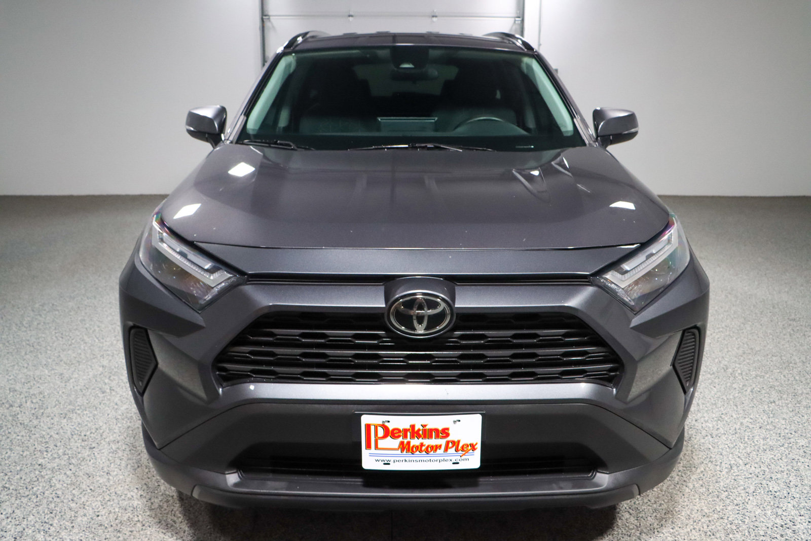 Used 2022 Toyota RAV4 XLE image 4