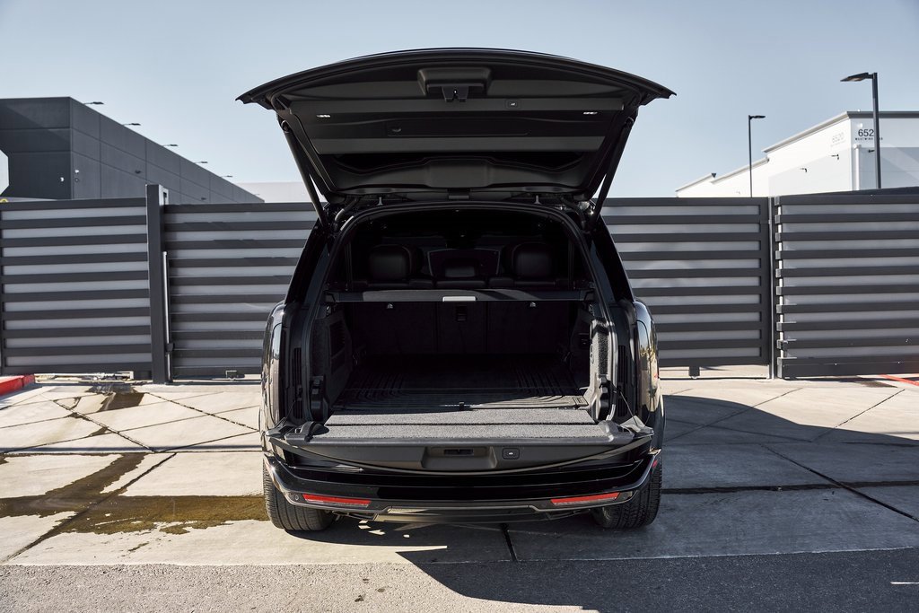 Used 2025 Land Rover Range Rover Long Wheelbase Autobiography image 14