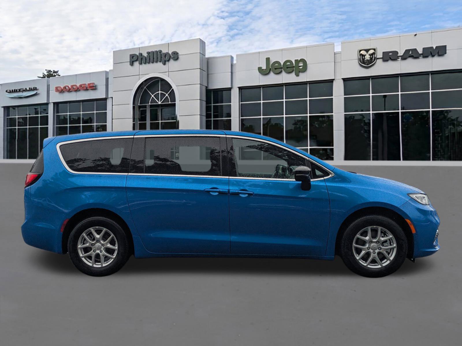 New 2026 Chrysler Pacifica Select FWD image 2
