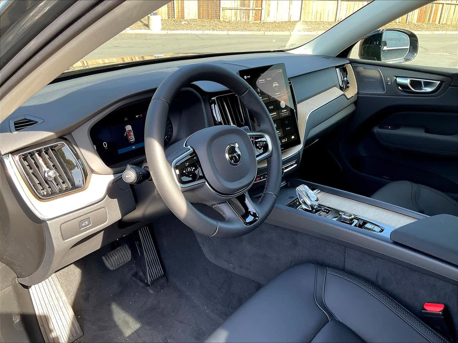New 2026 Volvo XC60 B5 Plus w/ Protection Package Premier AWD/4WD image 8
