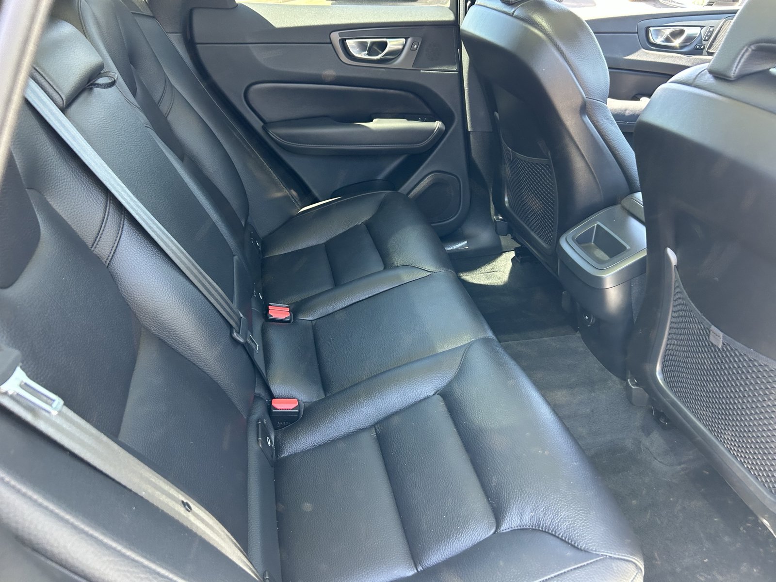 Used 2023 Volvo XC60 B5 Plus w/ Protection Package AWD/4WD image 14
