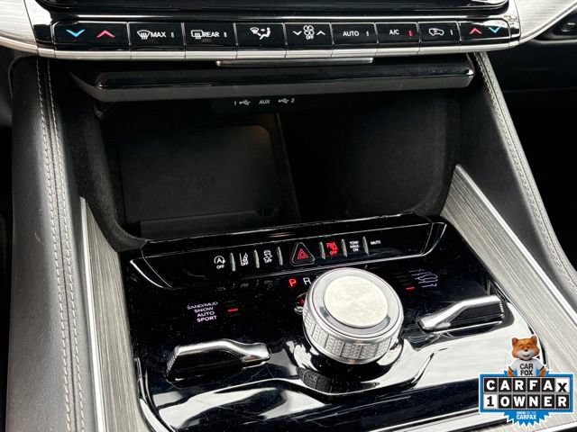 Used 2024 Jeep Wagoneer Series III AWD/4WD image 17