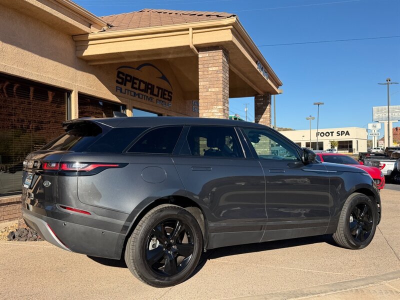 Used 2021 Land Rover Range Rover Velar S AWD/4WD image 32