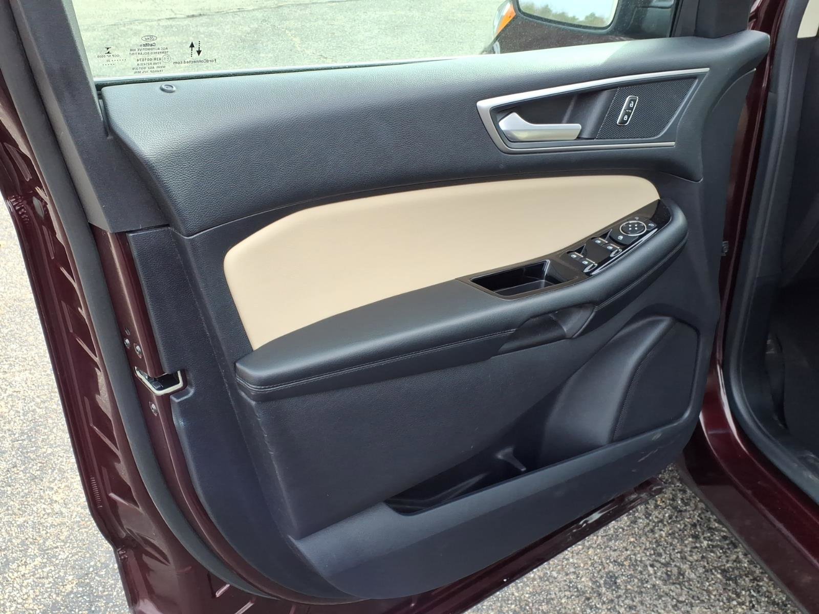 Used 2020 Ford Edge SEL w/ Convenience Package image 15