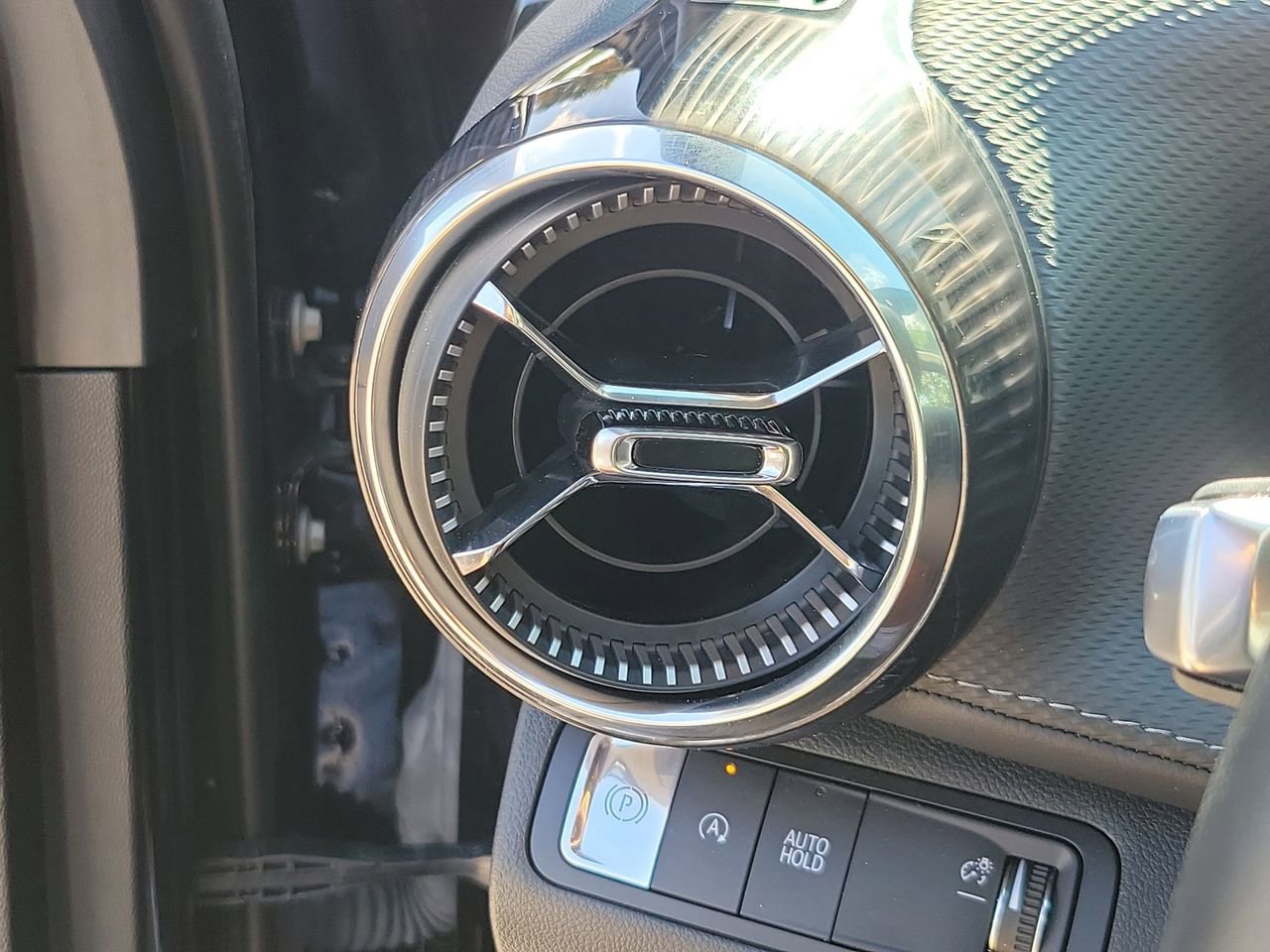 Used 2026 Chevrolet Equinox LT FWD image 29