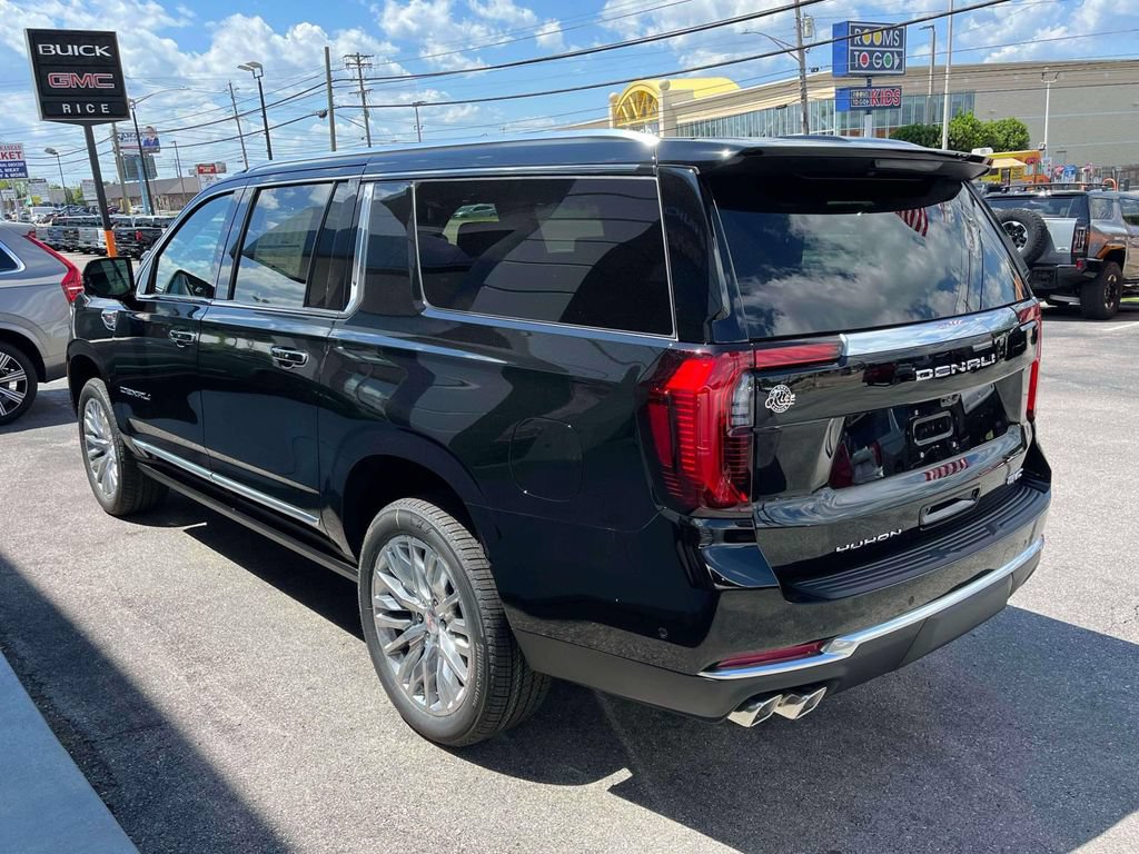 New 2026 GMC Yukon XL Denali AWD/4WD image 5