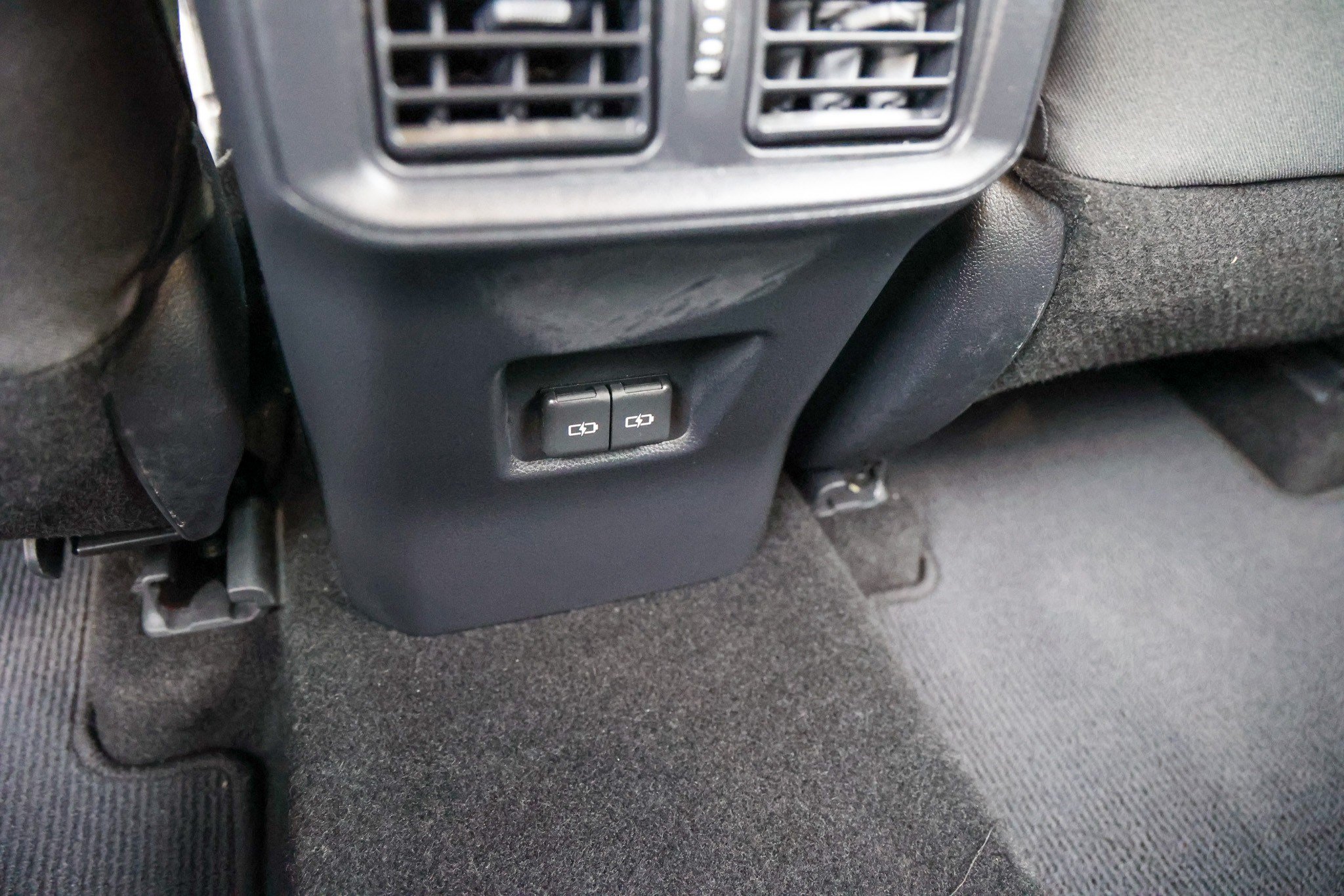 Certified 2025 Toyota RAV4 XLE FWD image 44