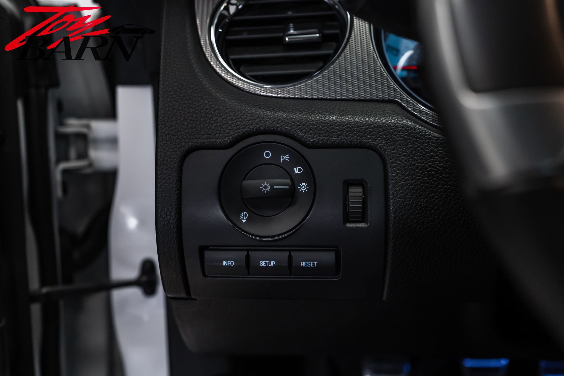 Used 2012 Ford Mustang GT Premium image 26