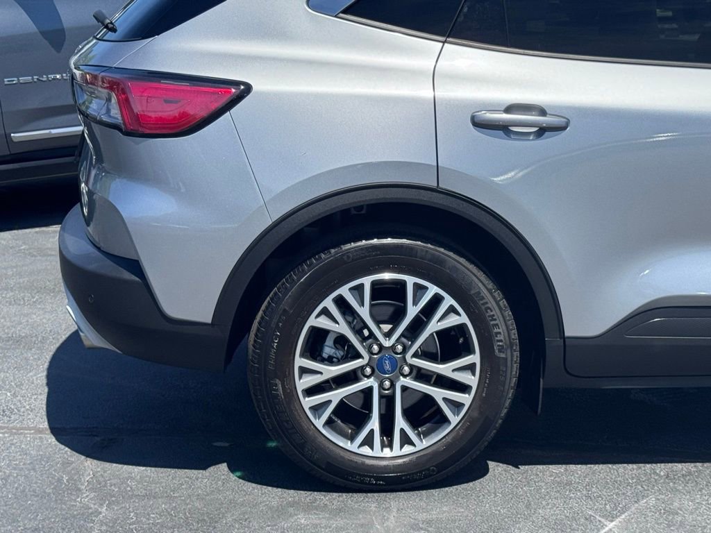 Used 2022 Ford Escape SEL image 40