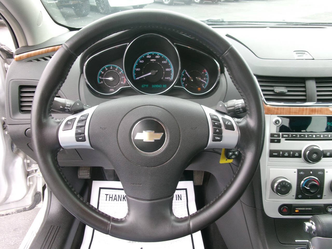 Used 2009 Chevrolet Malibu LT FWD image 13