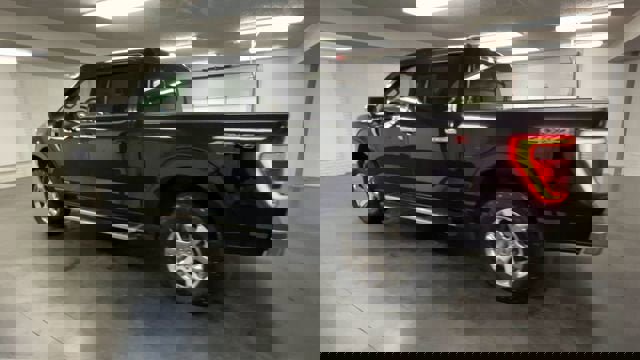 Used 2023 Ford F150 Lariat w/ Trailer Tow Package image 6