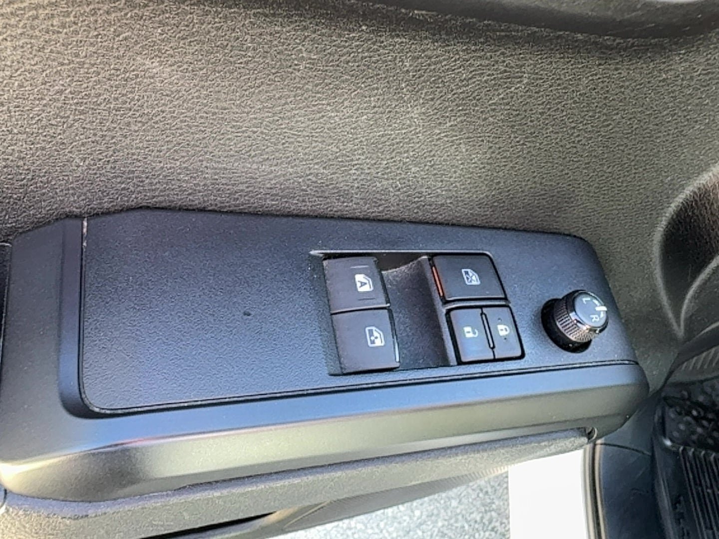 Used 2022 Toyota Tacoma 2WD Access Cab image 14