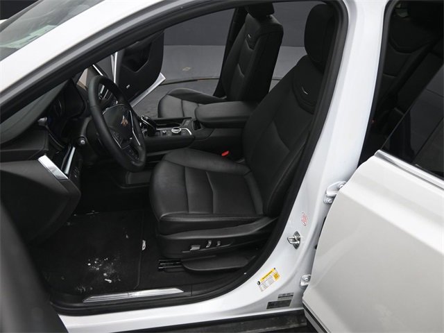 Certified 2025 Cadillac XT5 Premium Luxury image 11