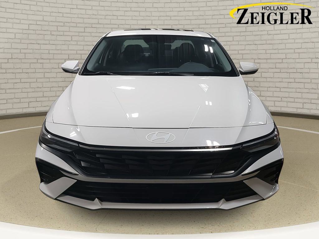 Certified 2025 Hyundai Elantra SEL video 2