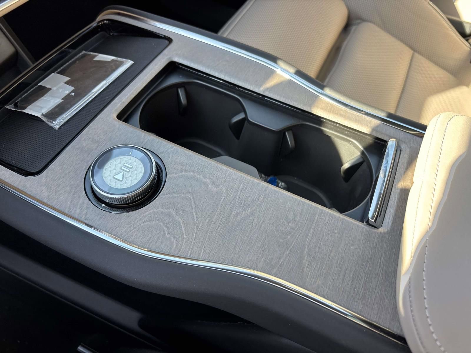 New 2026 Volvo EX90 Ultra image 23