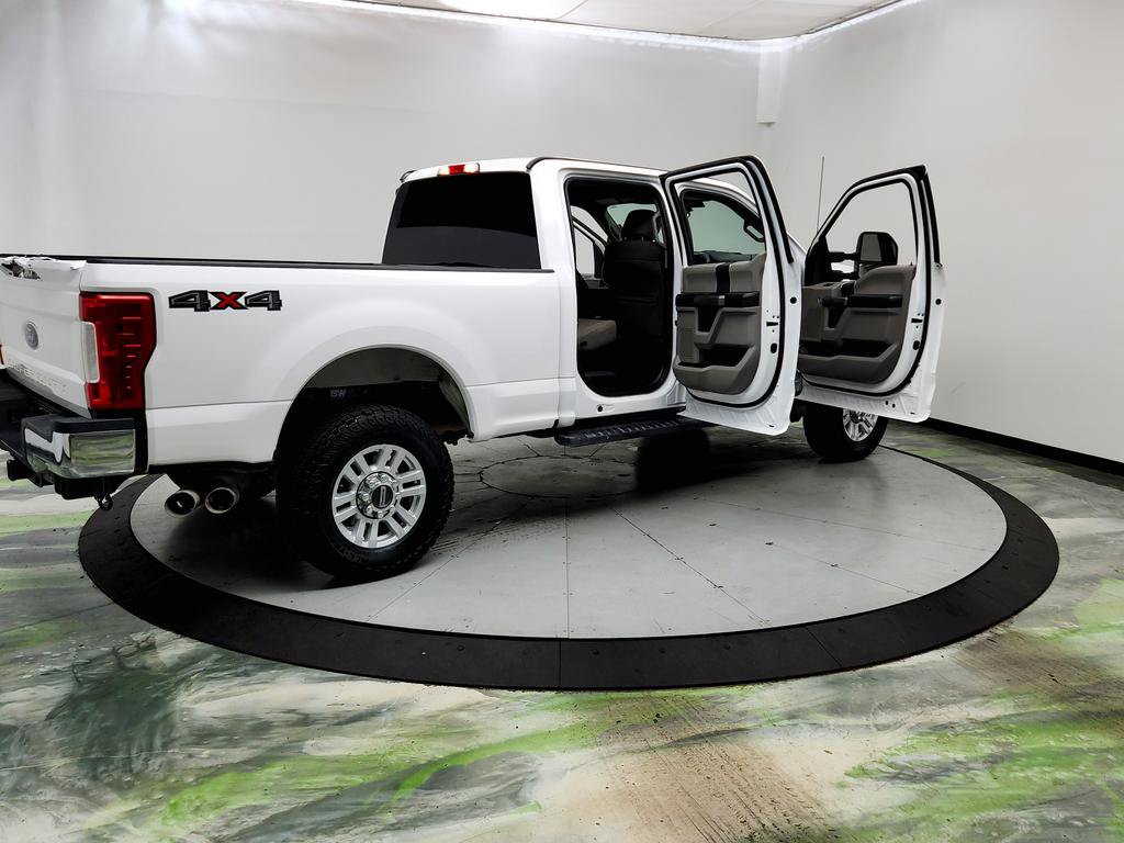 Used 2019 Ford F250 XLT w/ Snow Plow Prep Package AWD/4WD image 11