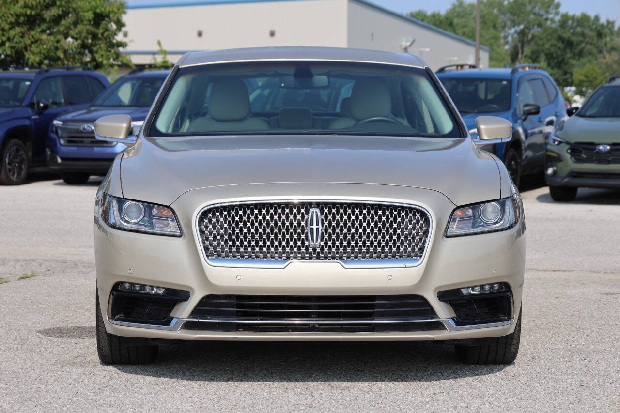 Used 2017 Lincoln Continental Select FWD image 2