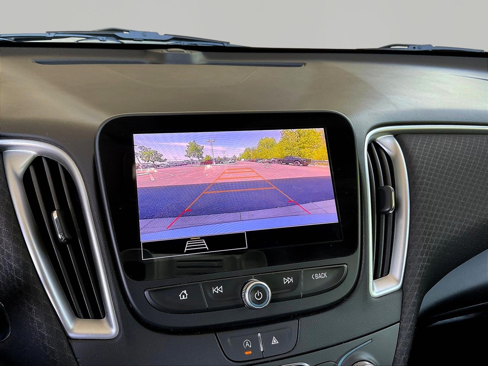 Used 2023 Chevrolet Malibu LT FWD image 14