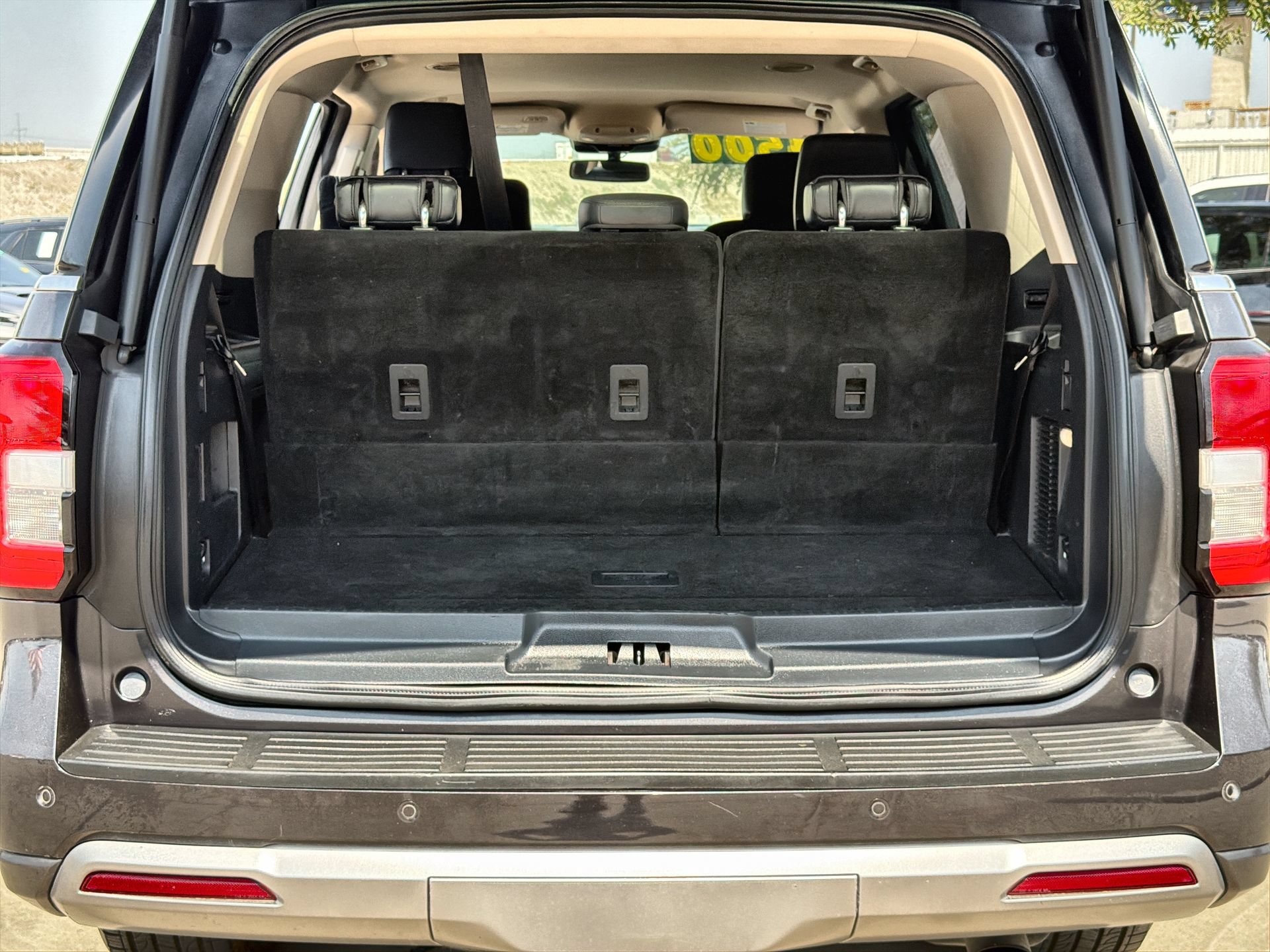 Certified 2022 Ford Expedition XLT RWD image 24